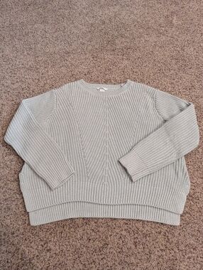 H&M Light Green Sweater